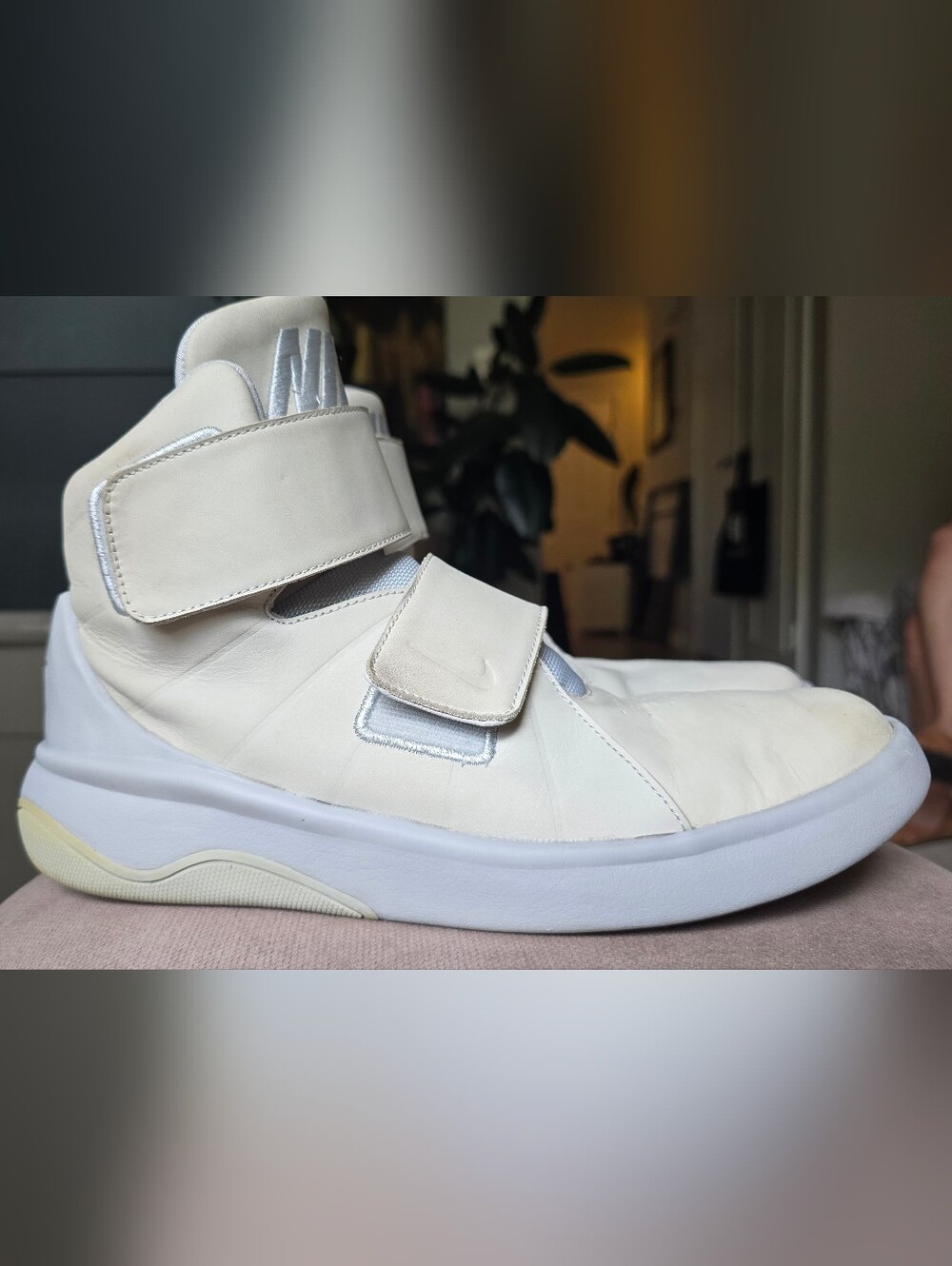 Nike Men's 9.5 White High Top Velcro Strap Leather Sneakers - Picture 2 of 7